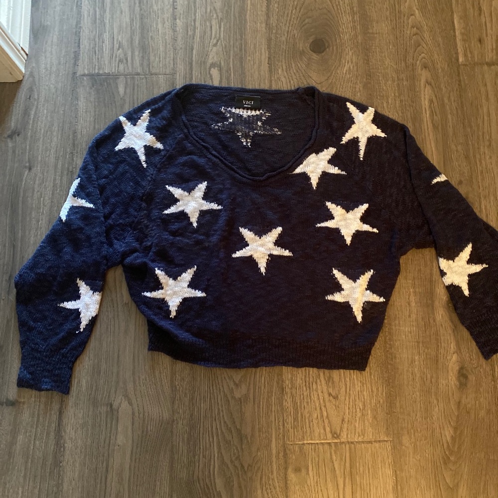 🚫SOLD Navy star sweater